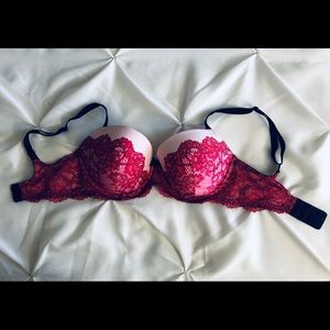 NWOT 32DD Dream Angels lined Demi